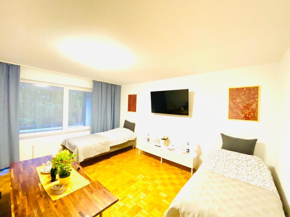 Welcome To Messe!-Two-Bedroom Apartment&Balcony Hannover Eksteriør billede