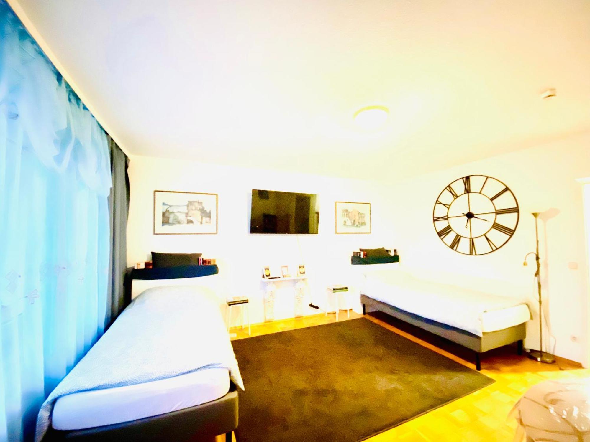 Welcome To Messe!-Two-Bedroom Apartment&Balcony Hannover Eksteriør billede