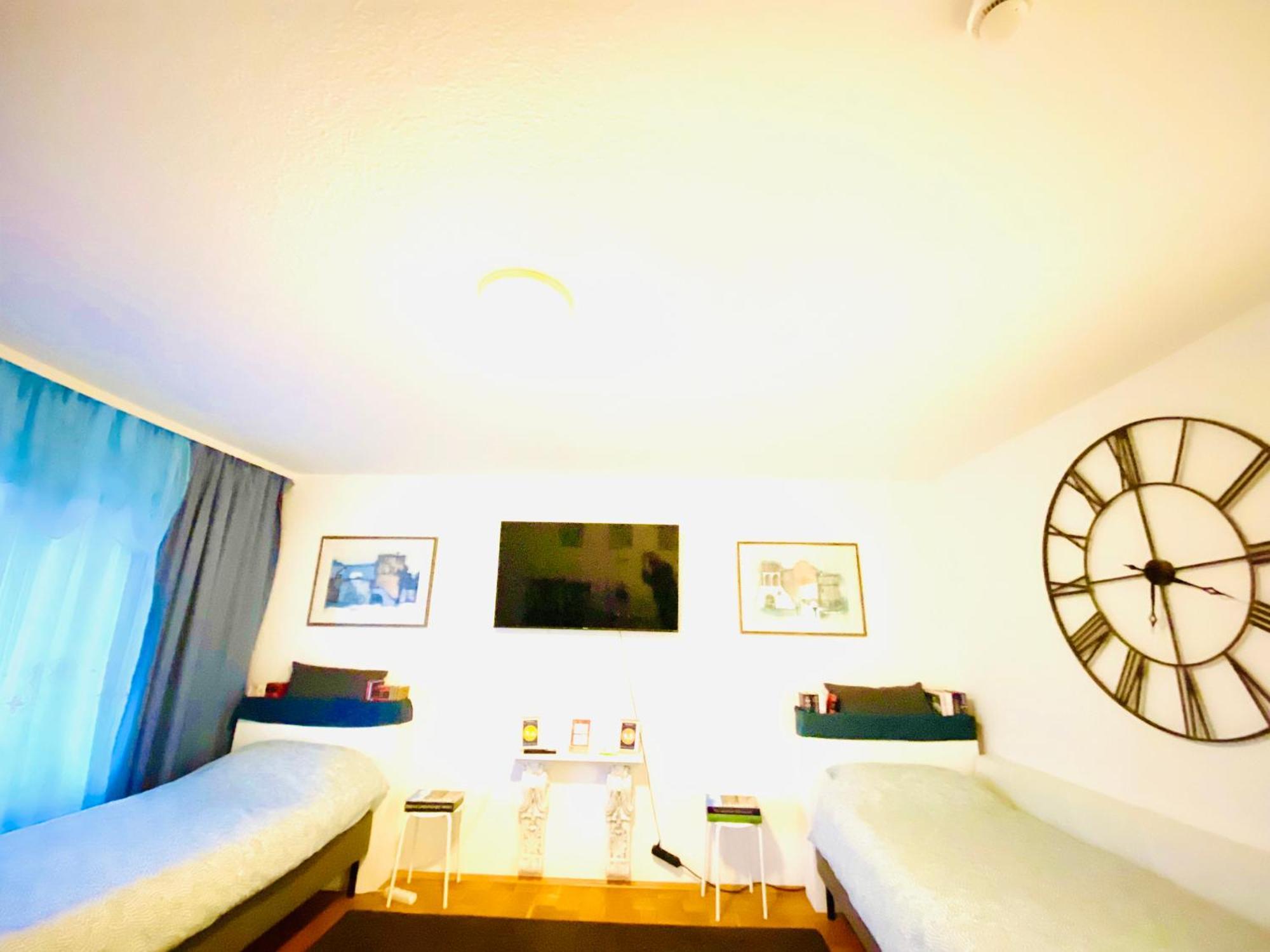 Welcome To Messe!-Two-Bedroom Apartment&Balcony Hannover Eksteriør billede